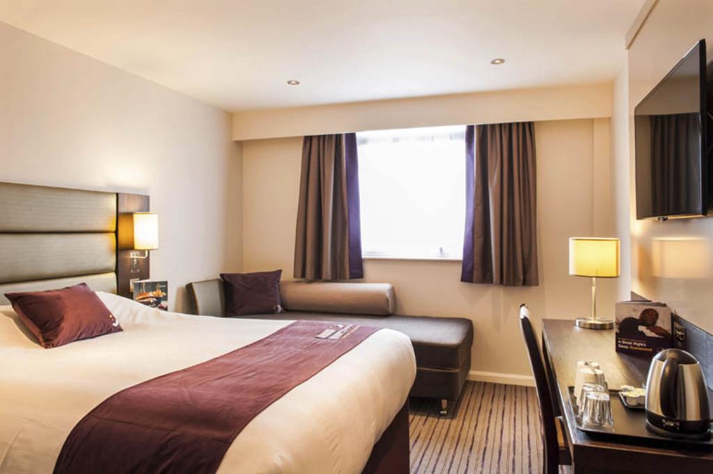 Premier Inn London Elstree / Μπόρχαμγουντ Εξωτερικό φωτογραφία