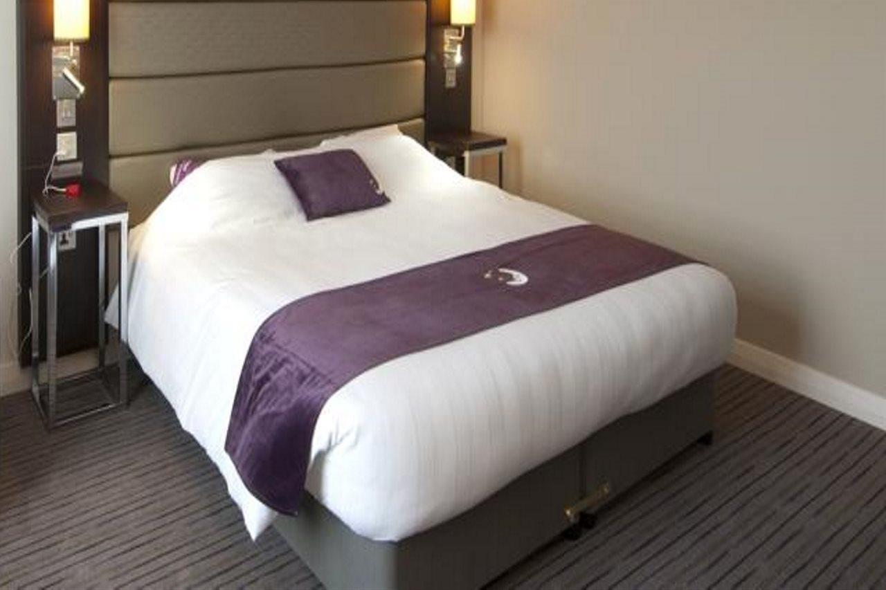 Premier Inn London Elstree / Μπόρχαμγουντ Εξωτερικό φωτογραφία