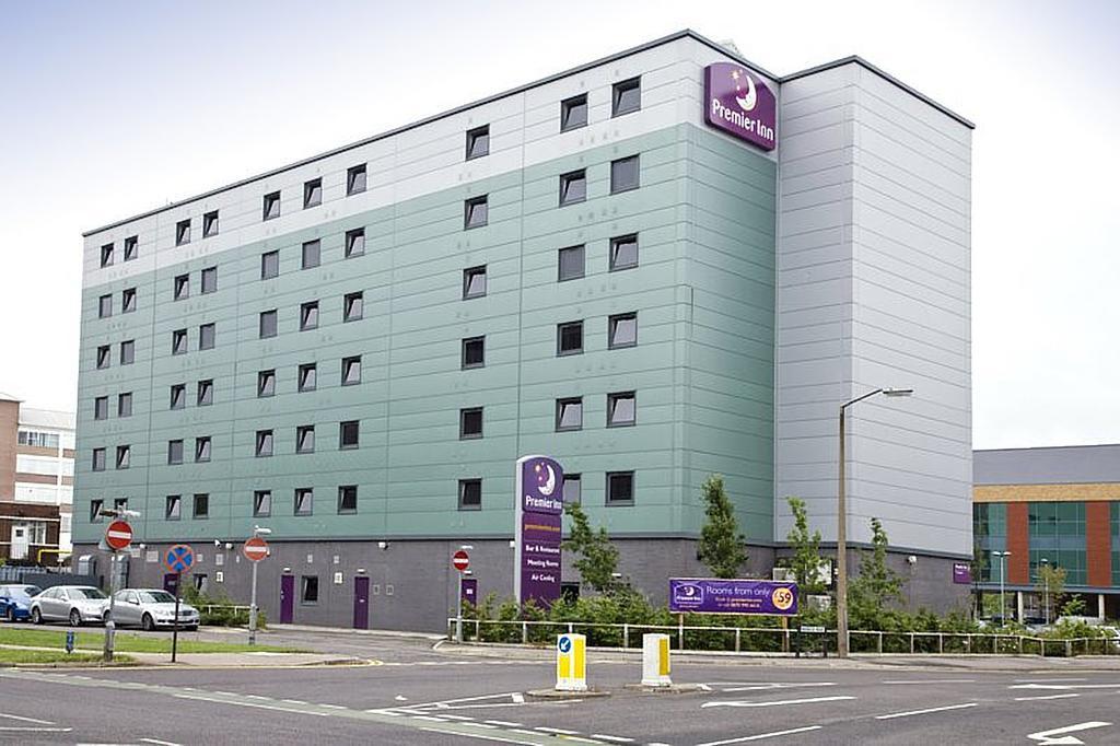 Premier Inn London Elstree / Μπόρχαμγουντ Εξωτερικό φωτογραφία