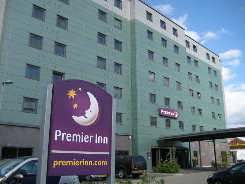 Premier Inn London Elstree / Μπόρχαμγουντ Εξωτερικό φωτογραφία